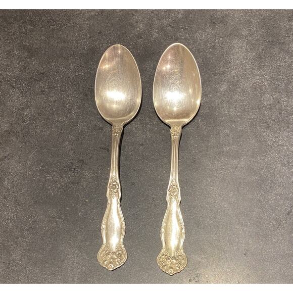 Vintage WM Rodger & Sons Teaspoons Lot Of 2 Set Silver Played - Picture 1 of 5